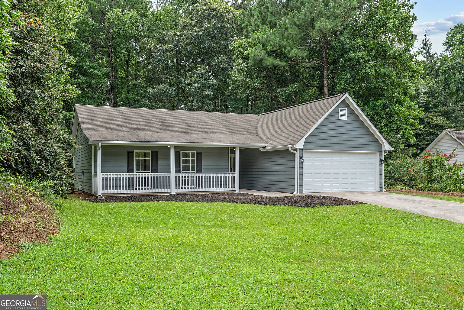 175 Cambridge Way photo 1