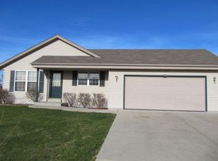 6367 Newcastle Ln, Racine, WI 53402