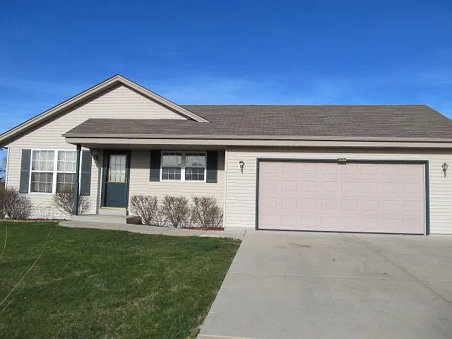 6367 Newcastle Ln photo 1
