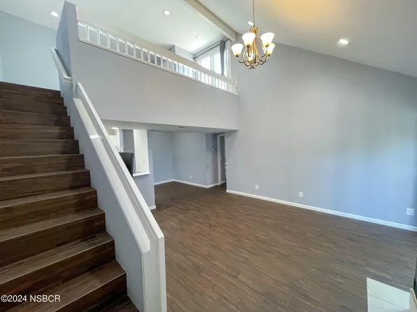 2454 Village Grn, Santa Maria, CA 93455