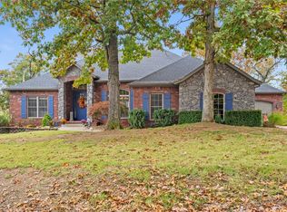 13870 Sunset Bay Blvd, Rogers, AR 72756