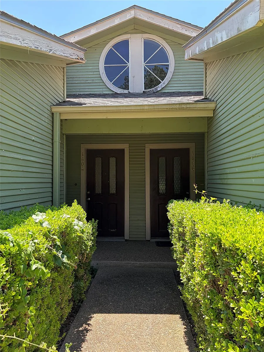 Building Photo - 1404 Andra Ln