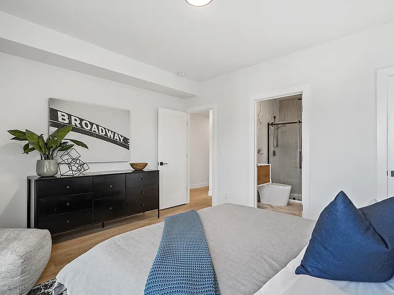 437 Vermont St #437 — Photo 8