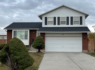 763 E Dry Creek Rd, Sandy, UT 84094