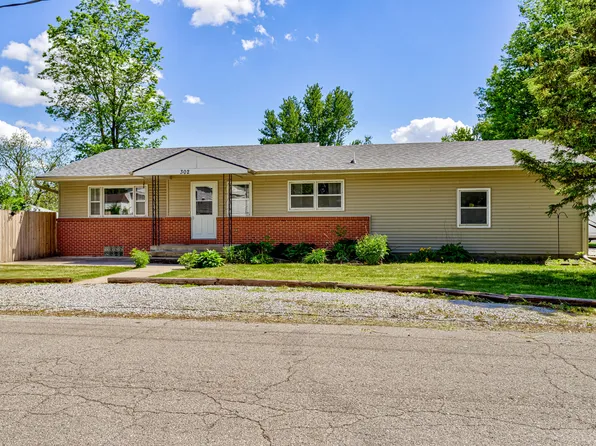 302 E Sycamore St, Ogden, IA 50212