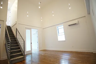 Rented by Empire Deeds LLC 