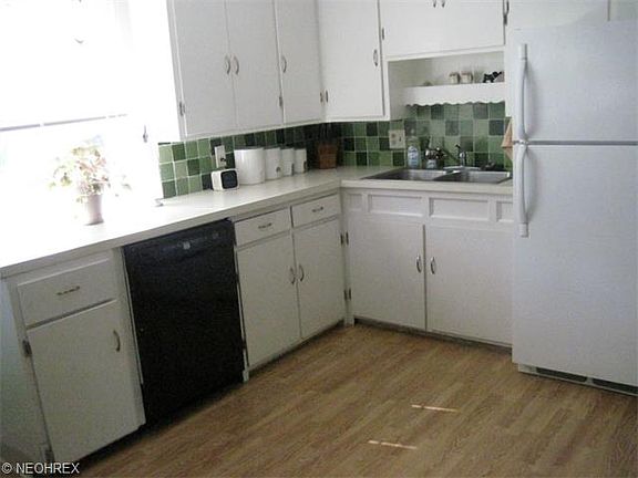 5th image of 4053 W 224th St