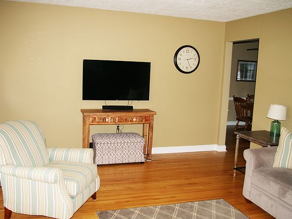 4th image of 8702 Zabel Way
