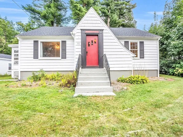 750 Charlton St, Southbridge, MA 01550