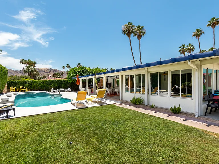 1390 S San Joaquin Dr — Photo 35