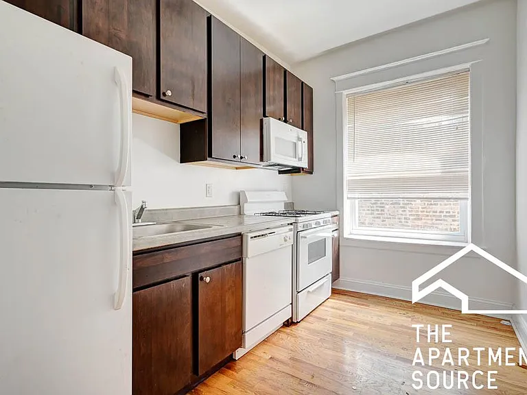 1500 N Kedzie Ave #15243 — Photo 2