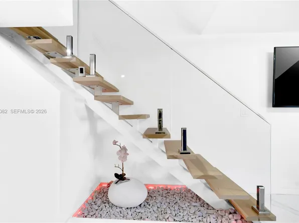 5362 W 24th Ave #117, Hialeah, FL 33016