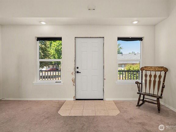 5th image of 955 Orton Street