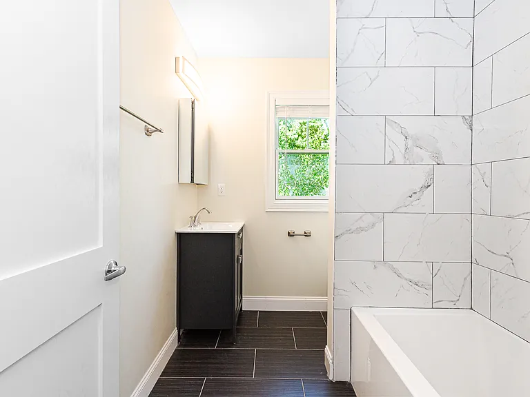 120 Jerome St — Photo 20