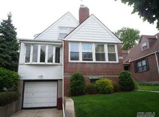 2917 169th St, Flushing, NY 11358