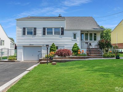 13 Jonquil Cir, Fords, NJ, 08863