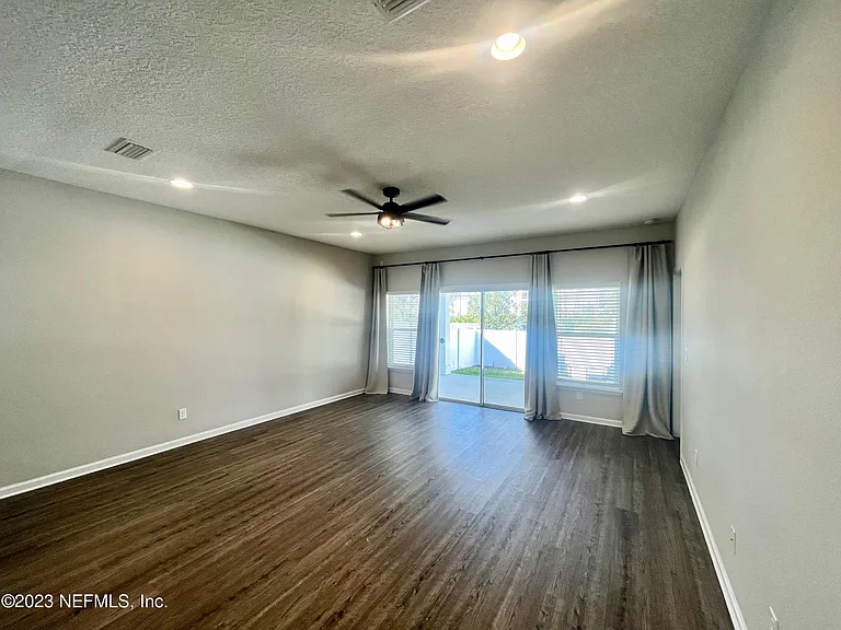 2117 Hawkeye Pl — Photo 17