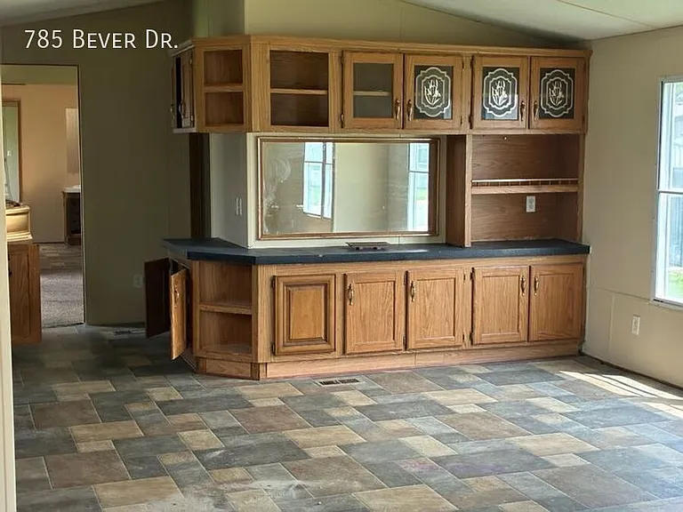 785 E Bever Dr — Photo 9
