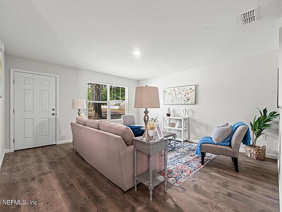 4th image of 8338 GALVESTON Avenue