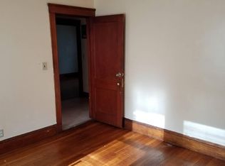 103 Taylor St, Waltham, MA 02453