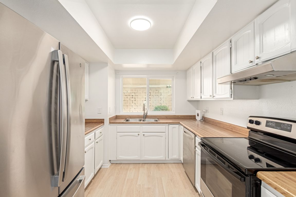 next background image