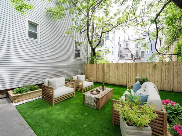 100 Webster Avenue image 33 of 42