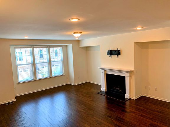 Living/Family Room with fireplace