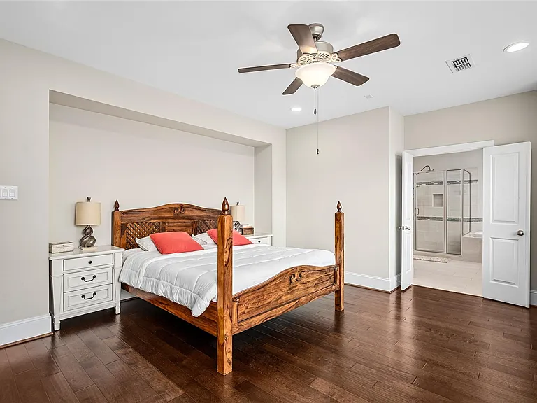 1407 Devonshire Manor Ln — Photo 17