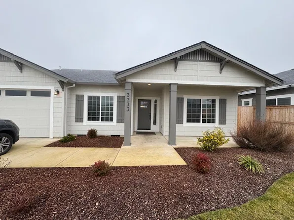 3733 Folium St, Medford, OR 97504