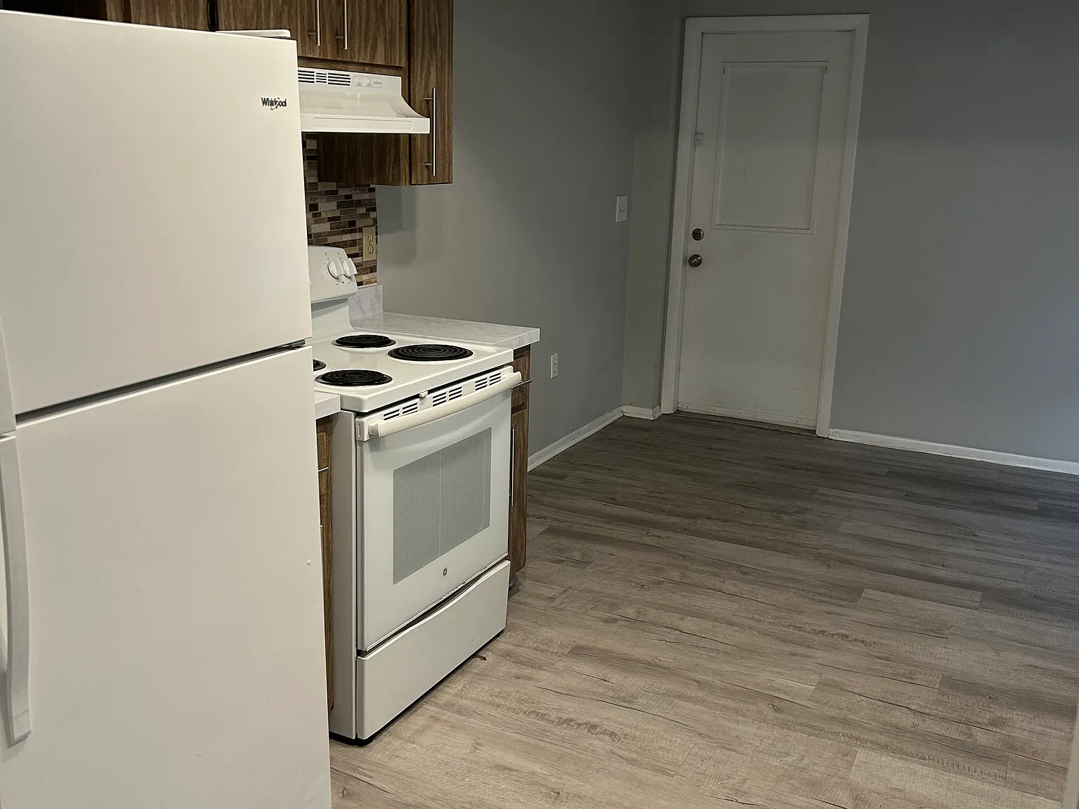 2 bed, 852 sqft, $1,700 — Photo 4