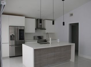 15595 SW 57th St, Miami, FL 33193