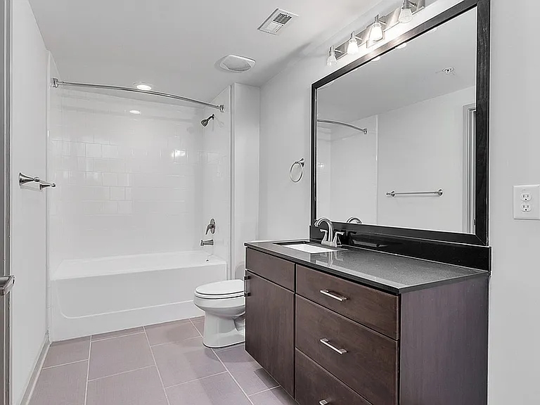 Cottonwood Westside Bathroom