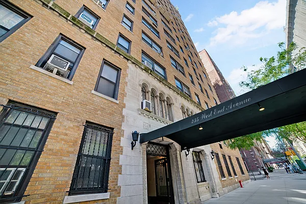 Rented by Keller Williams NYC | media 12