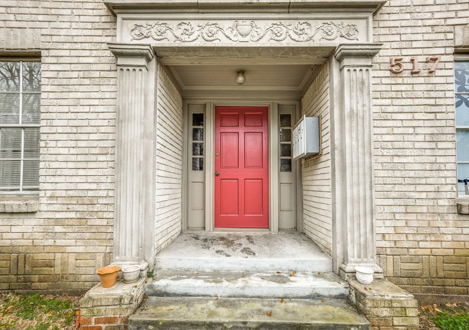 Discover Your Oasis in the Heart of Montrose! — Photo 3