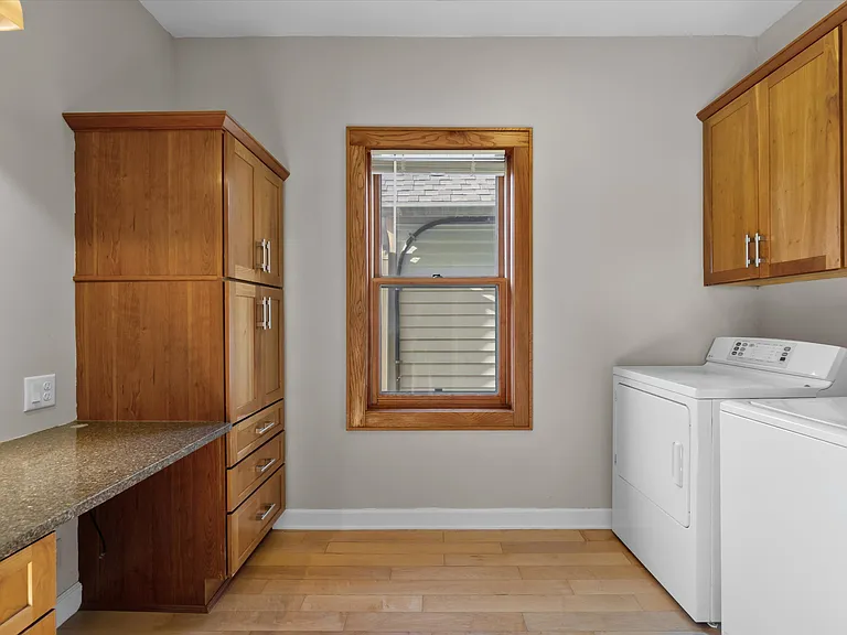 1827 N 1st St #1827 — Photo 35