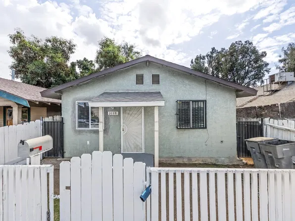 3118 E McKenzie Ave, Fresno, CA 93702