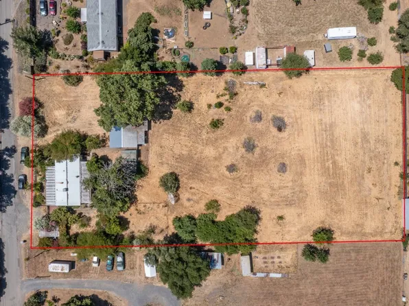 80 Hiatt Road, Cloverdale, CA 95425