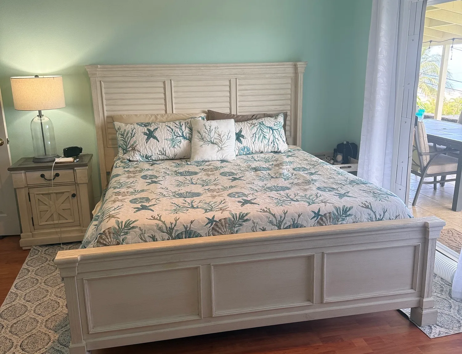 3 bed, 1335 sqft, $5,800 — Photo 3