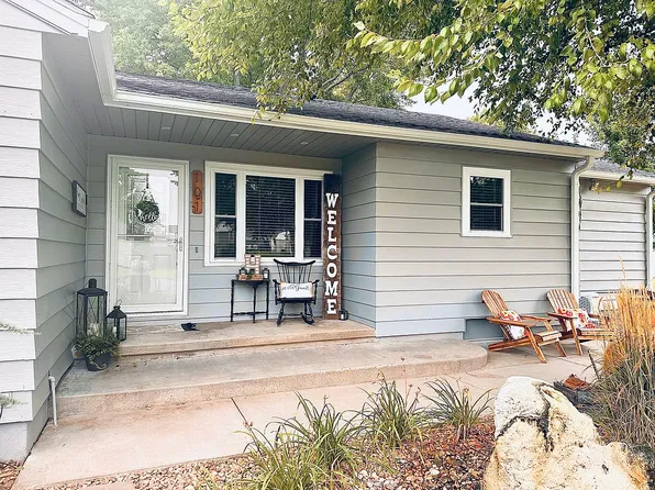 101 Westwood Dr, Abilene, KS 67410