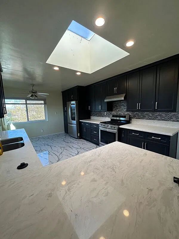 4 bed, 3.0 bath, 2488 sqft, $4,650 — Photo 2