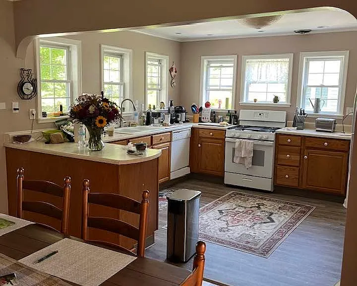 Parkway Dr — Photo 1