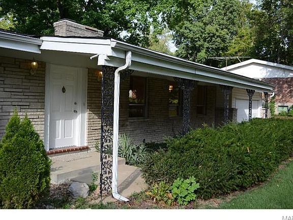 3rd image of 1415 Crossett Dr