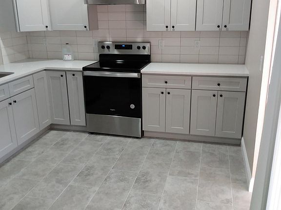 4th image of 11819 Cypress Hill Cir #1819