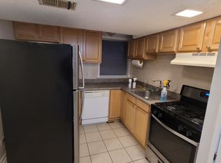 2001 W Touhy Ave, Park Ridge, IL 60068