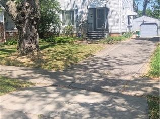 5159 Erwin St, Maple Hts, OH 44137