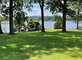 152 Lakeshore Dr E, Carmel, NY 10512