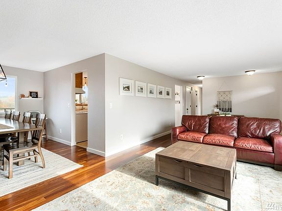 5th image of 8417 S 17th St
