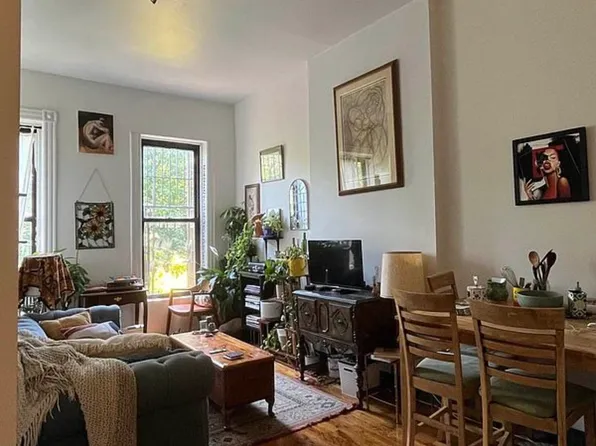 626 Willoughby Avenue image 1 of 14