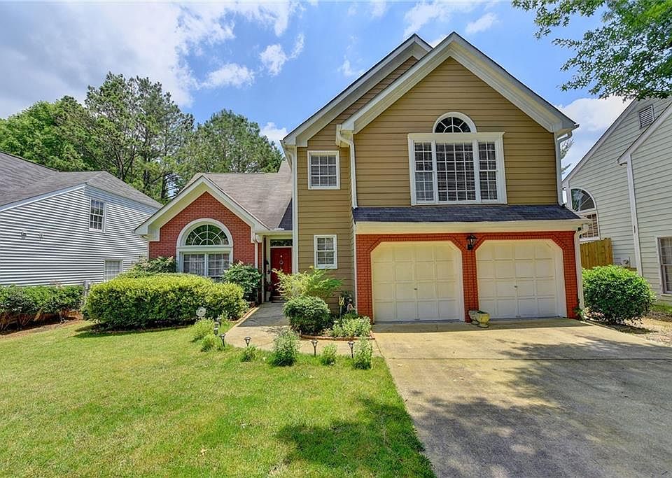 1st image of 125 River Point Ct