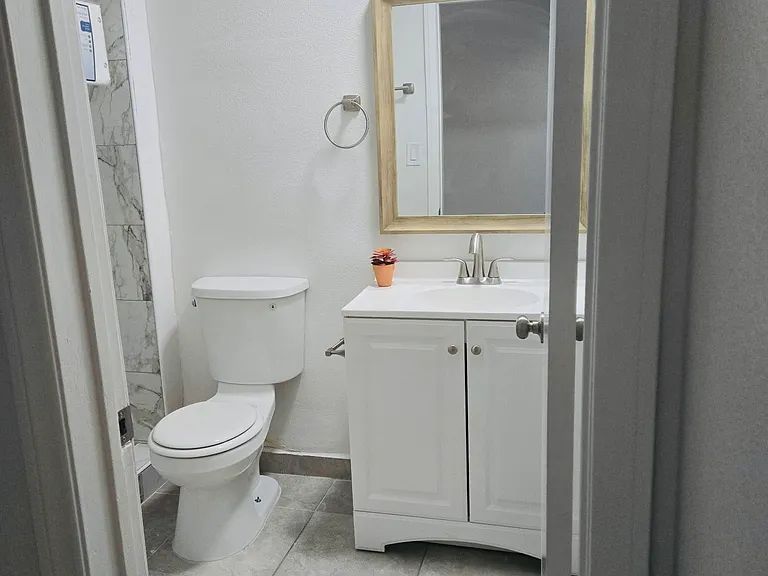 8553 Cedros Ave #1 — Photo 7